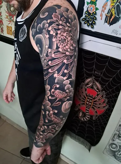 Pieza japonesa destacada de Fat Mark Tattoo